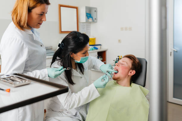 Best Emergency Tooth Extraction in Sand Ridge, NY